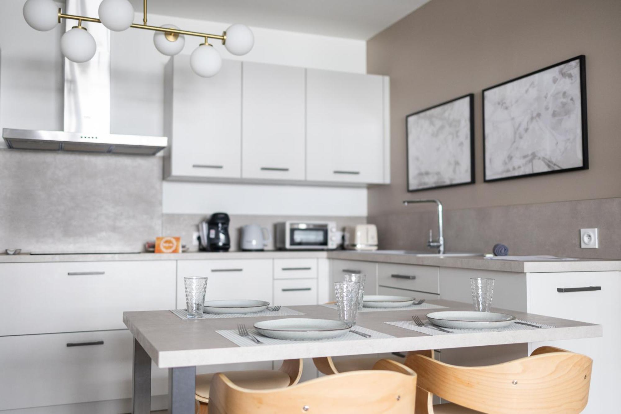 Apartment Renove Avec Style Au Coeur D'annecy Annecy