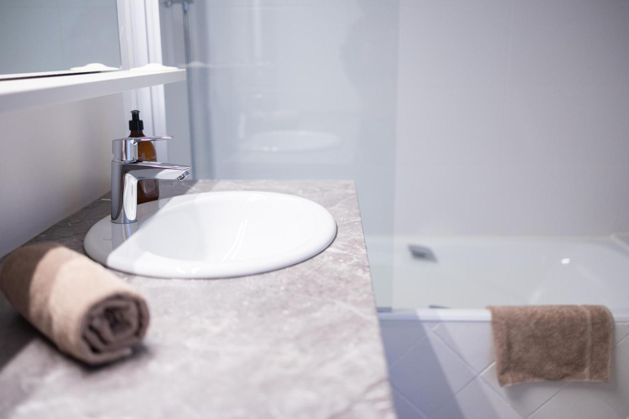 Apartment Renove Avec Style Au Coeur D'annecy *